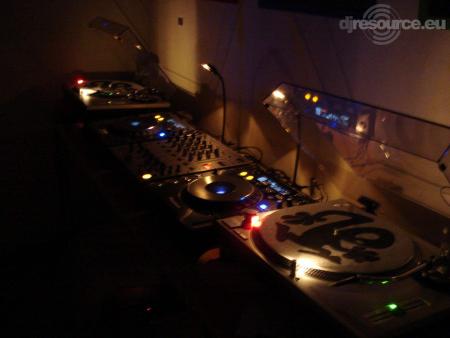 dj.colt.resource